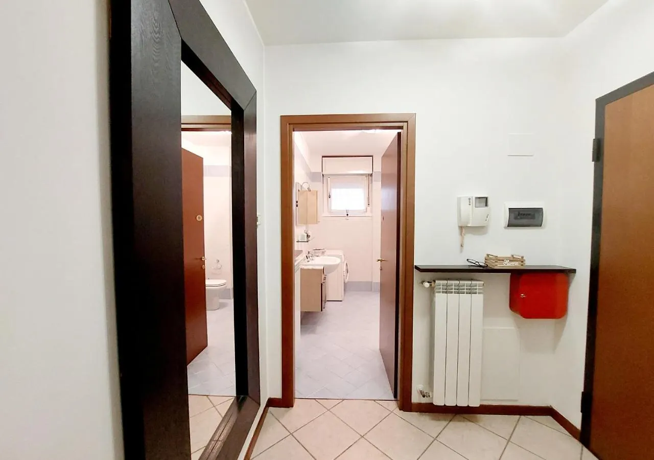 Monolocale-7 Minuti Da Bergamo, 10 Minuti Milan Bergamo Airport Apartman Gorle