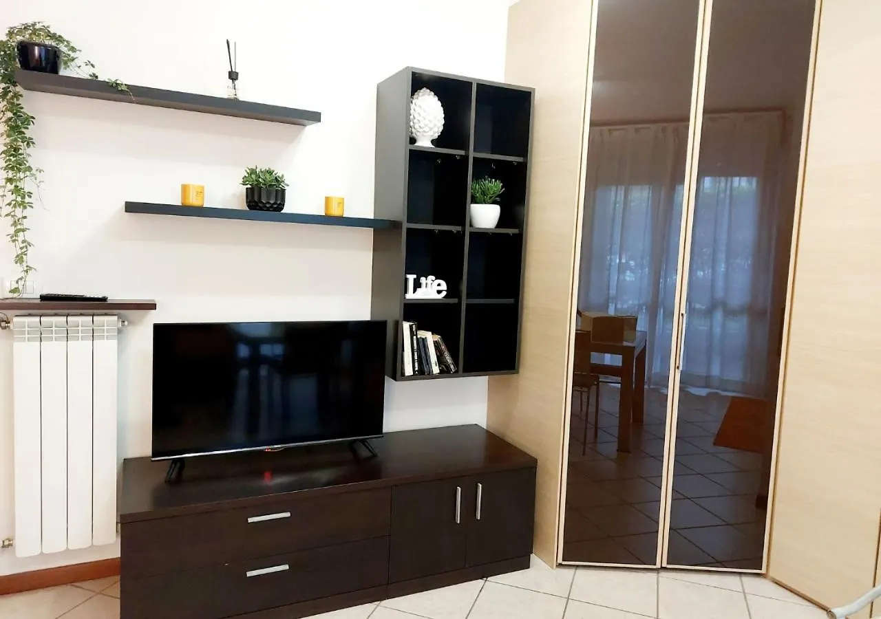Monolocale-7 Minuti Da Bergamo, 10 Minuti Milan Bergamo Airport Apartman Gorle 0*,